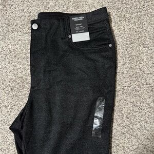 Simple Vera Vera Wang herringbone gray dress pants skinny high rise